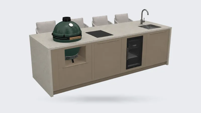 Rêveluxe Création, Render van de Création Prestige Carré in beige met Big Green Egg, inductieplaat, spoelbak, koelkast en barstoelen, driekwart van linksvoor, transparante achtergrond (1536 px breed, groter niet op de site)
